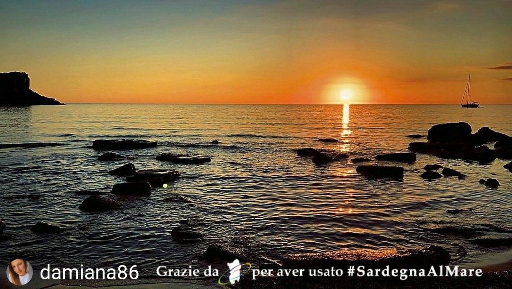 SardegnaAlMare's tweet photo. From https://t.co/EqygCc0KOy
Tramonto da la Caletta, zona Carloforte 🌅 🛥 ❤️ # SardegnaAlMare #spiaggia #sardegna #sardinia #ichnusa #lacaletta #spiaggialacaletta #lacalettabeach #siniscola #siniscolacity #siniscolaospitale #instasardegna #igers_sardegna #instagood #instalik… https://t.co/pJGkkHVJlJ