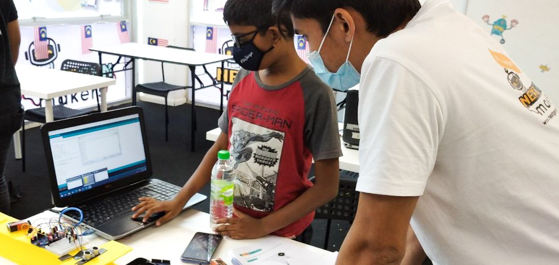 MakersNextgen's tweet photo. Tak sabarnya minggu ni akademi NextGen Makers di MTDC-UITM Shah Alam akan penuh dengan students semula !! 😍✨

Cikgu² pun dah tak sabar nak bersemuka semula. Selalu mengajar secara online je 😆 https://t.co/KMbbvHKuM2