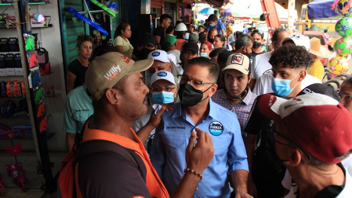 jcfernandezm's tweet photo. Los comerciantes y empresarios en #Maracaibo necesitan incentivos para invertir, no una persecución fiscal que los asfixie.

Para apoyar la economía local, y con ello a miles de familias, ¡vamos pal 21!

#DateUnChanceMcbo
#JuanCarlosFernandez https://t.co/yPYUO4Lfri