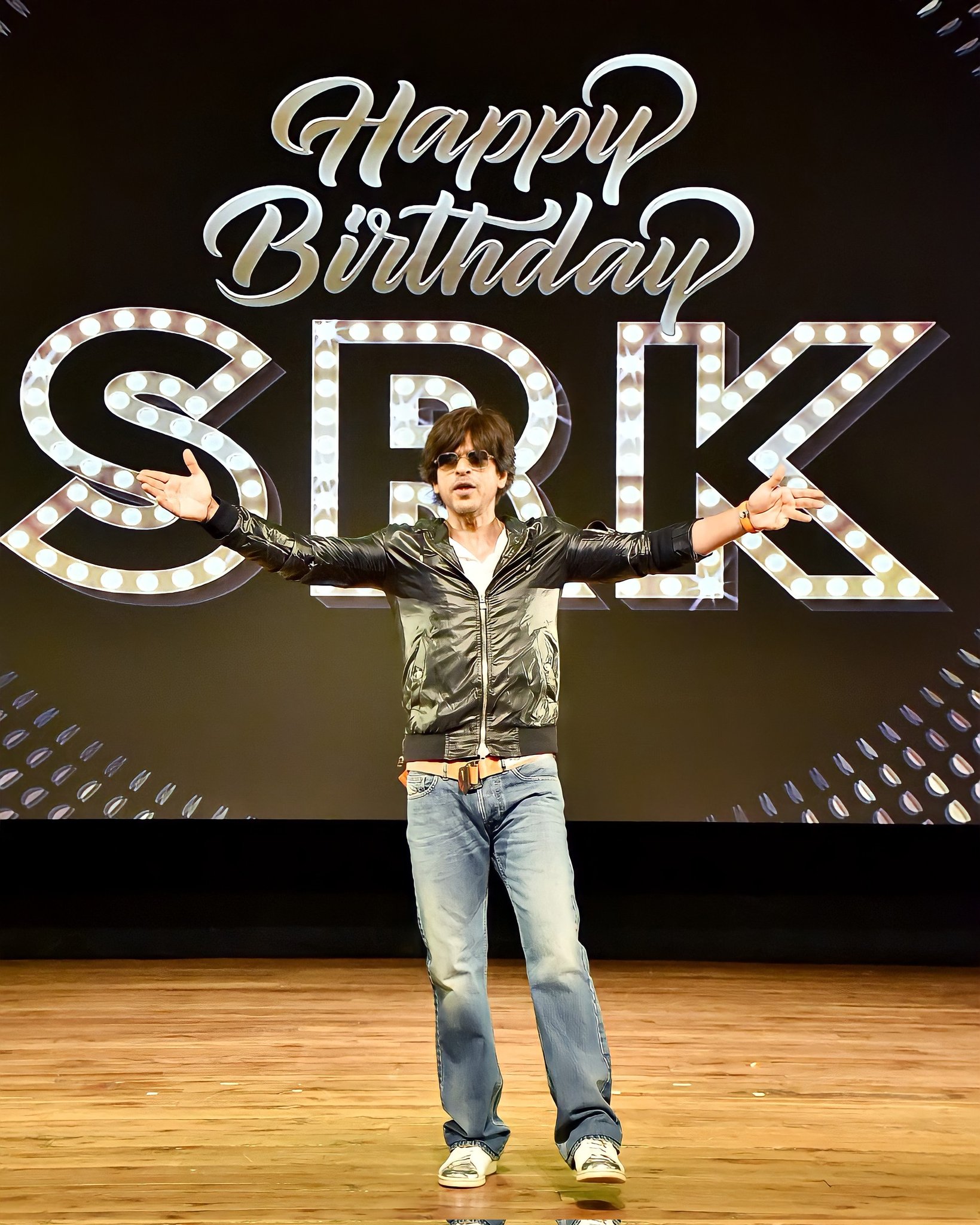  WishingYou A Very Very Happy Birthday King Shahrukh khan    