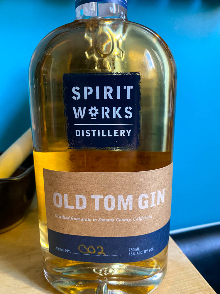 A superior Old Tom #Gin: the latest Batch 002 release of @_spiritworks #Sebastopol Old Tom, reviewed in my #Distiller Magazine bottle column: bit.ly/3Cb9saO. @Distilling #craftdistillery #craftdistillers #craftspirits #spiritsreview