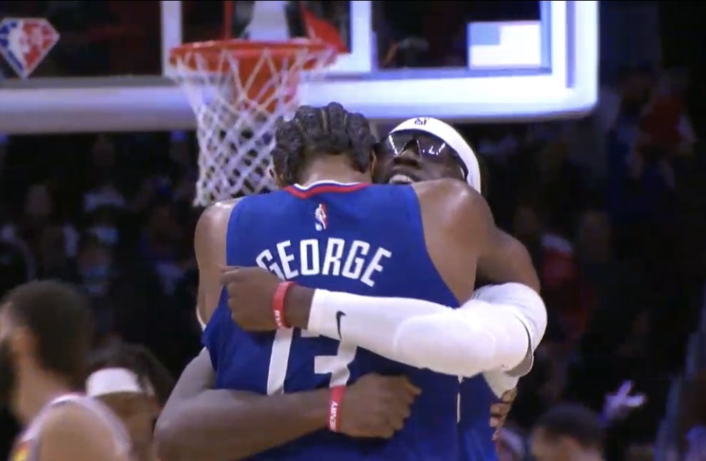 joeylinn_'s tweet photo. Clippers win. Exhale. https://t.co/Yomw7OA7cs