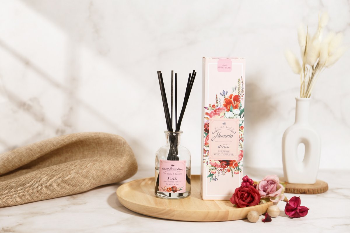 vanilla_th's tweet image. 📍 ขนาด 100 มล. ราคา 399 บาท 
📍 ที่ Malissa Kiss Official Store บน Shopee และ Lazada หรือ FB: MalissaKiss 

#MalissaKiss #ก้านไม้หอมมาลิสสาคิส
#PerfumeReedDiffuser