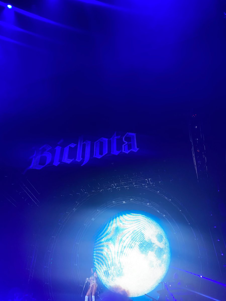 karyyyc's tweet photo. #BICHOTATOUR  🥲💚🔫 @karolg https://t.co/EA0NXFYlK7