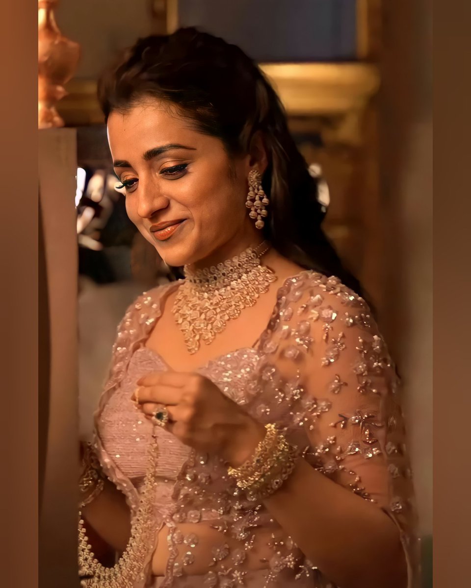 trishagraphy's tweet photo. Download in HD from
https://t.co/bP1DqkJno2
Be with @trishagraphy
An Encyclopedia of Beautiful Trisha Krishnan
#trisha #trishakrishnan #trishaedit #trishaedits #trishahot #trishahotsexy #trishakrishnanhot #trishahotsaree #love #mallu #trishanavelqueen #vijay #trishafans https://t.co/NDKIYkrgvf