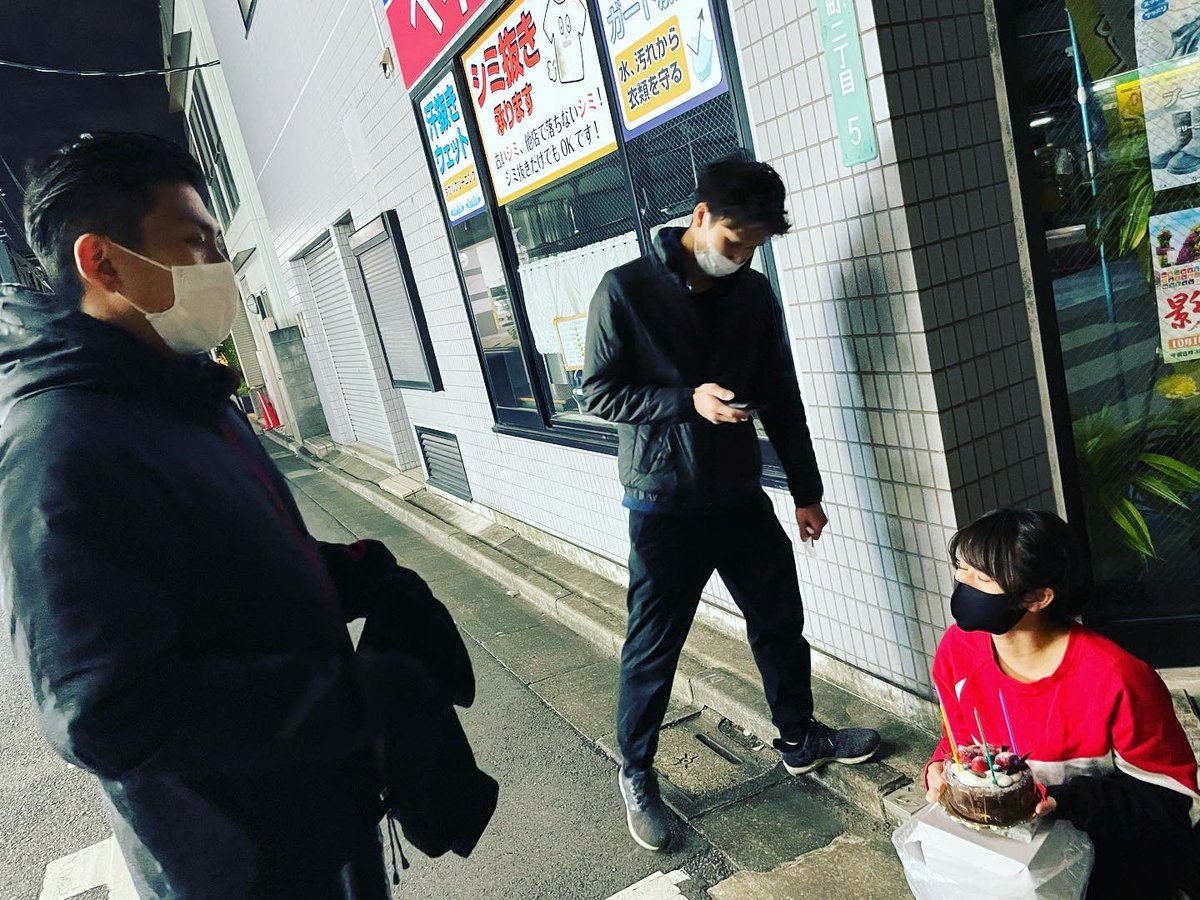 musubi0823's tweet photo. 島村先生の誕生日にサプライズしに行きました！
その裏側を見せちゃいます！！

篠崎駅前結び整骨院・鍼灸院
03-6876-0371 https://t.co/NiLBXLRPZg