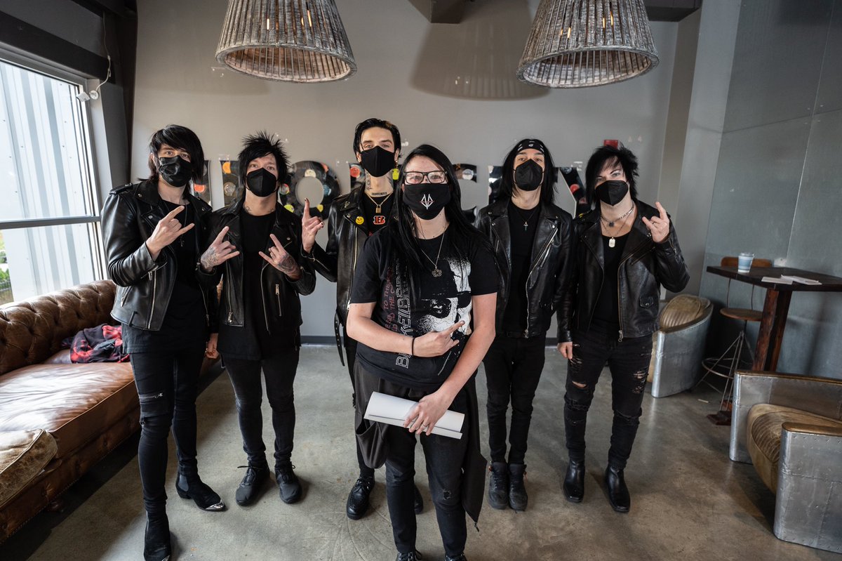 christine💖💛💙 🍉🍉🍉 tweet media