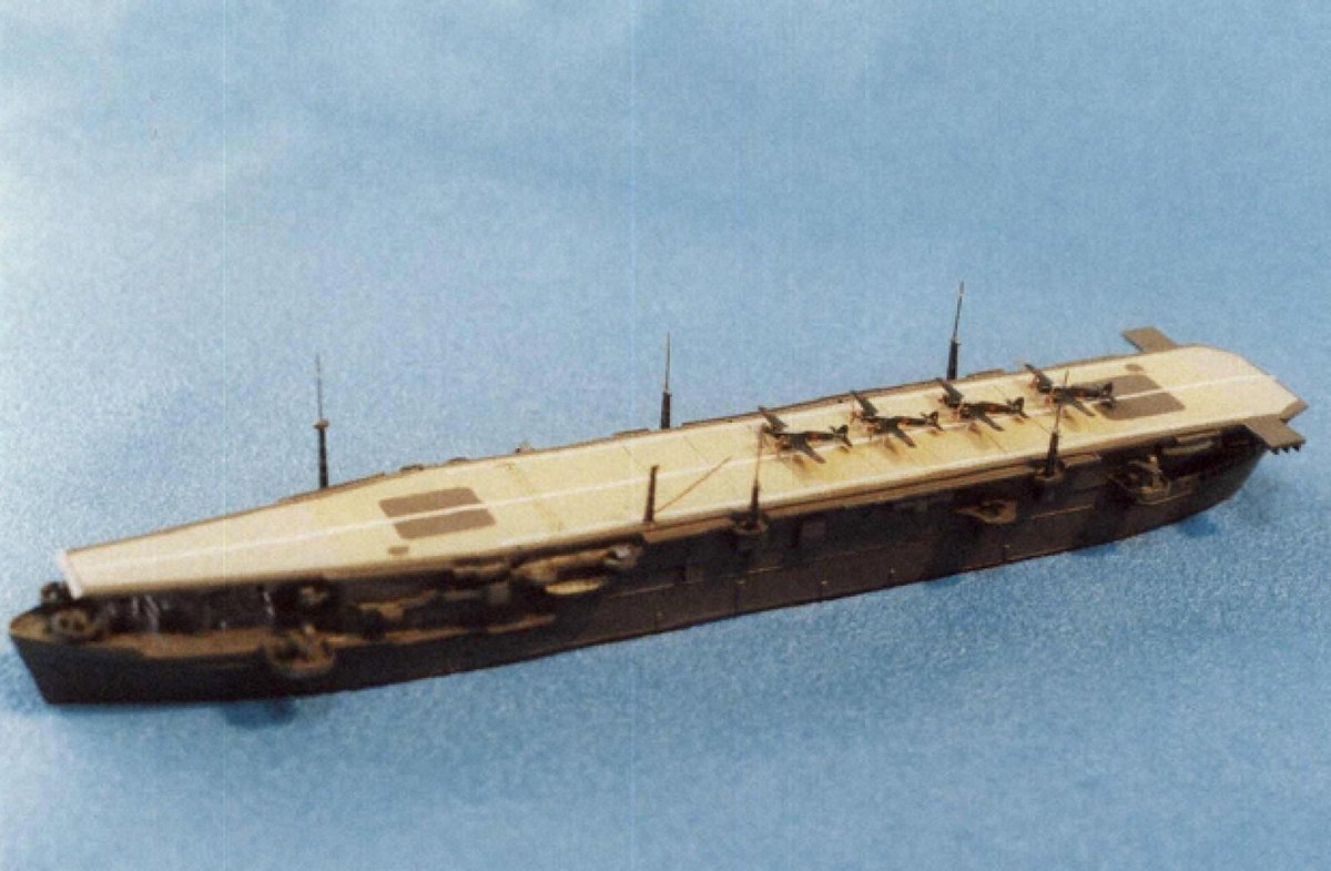 新田丸 資料ガイド #船の科学館 別館展示場でお買い求めいただけます