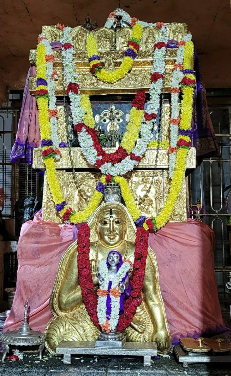 Jaggesh2's tweet photo. ಇವತ್ತಿನ ರಾಯರ ಬೃಂದಾವನ ದರ್ಶನ... Om Sri Raghavendrayanamaha🙏 https://t.co/gAuQfwGPHn