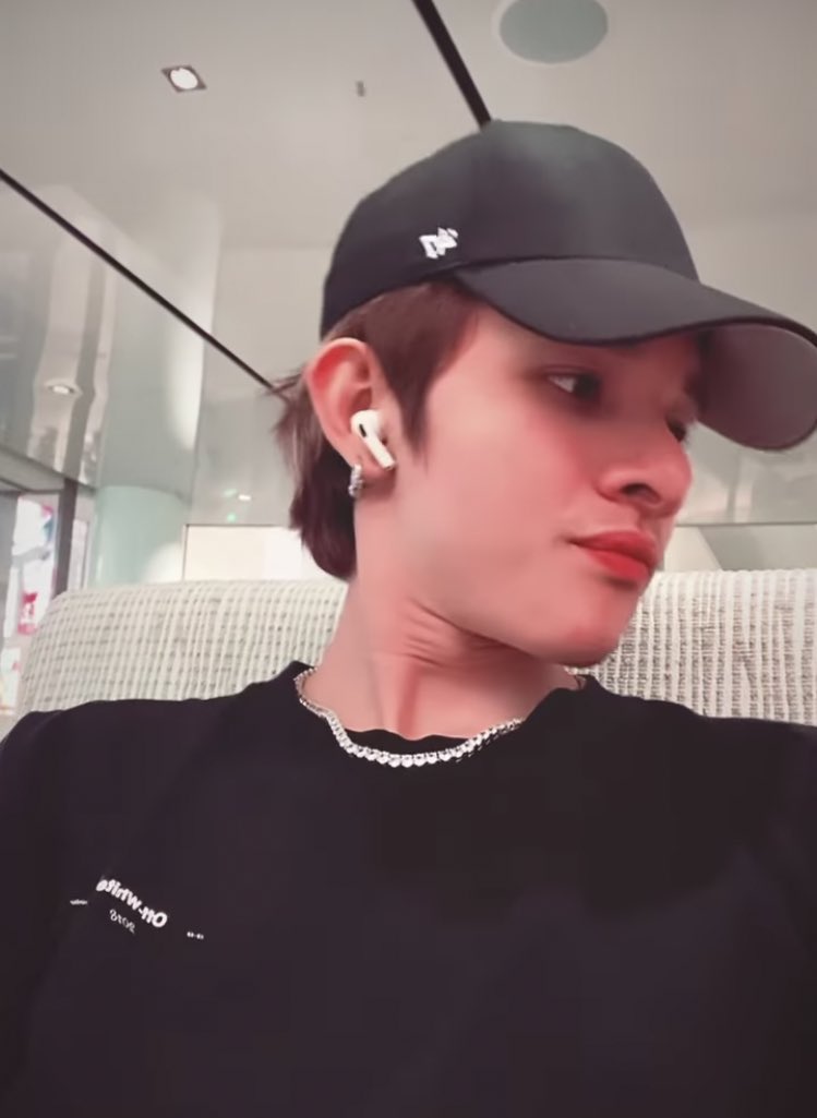 SamuelKimpicss's tweet photo. 💜✨
#사무엘 #김사무엘 #Sameulkim #kimsamuel
@ksamuelofficial https://t.co/72IymqbzP0