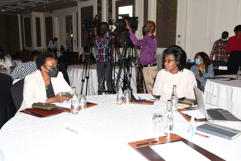 MePAWAfrica's tweet photo. We need to have coordination in all the levels. Let us not give chance for the question, "Where are women?"
#BuildingGenderBridges 
#WomenInPoliticsKE https://t.co/9RxPjr4abn