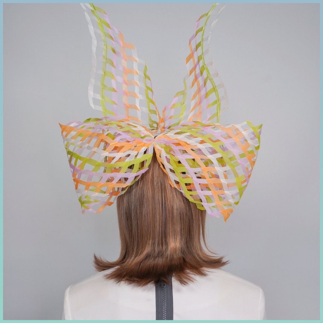 FlemingtonVRC's tweet photo. Belinda Osborne is this year’s winner of the coveted @myer Fashions on your Front Lawn Millinery Award! #CupWeekFashion #MelbourneCup https://t.co/Hs8A5UOYiR
