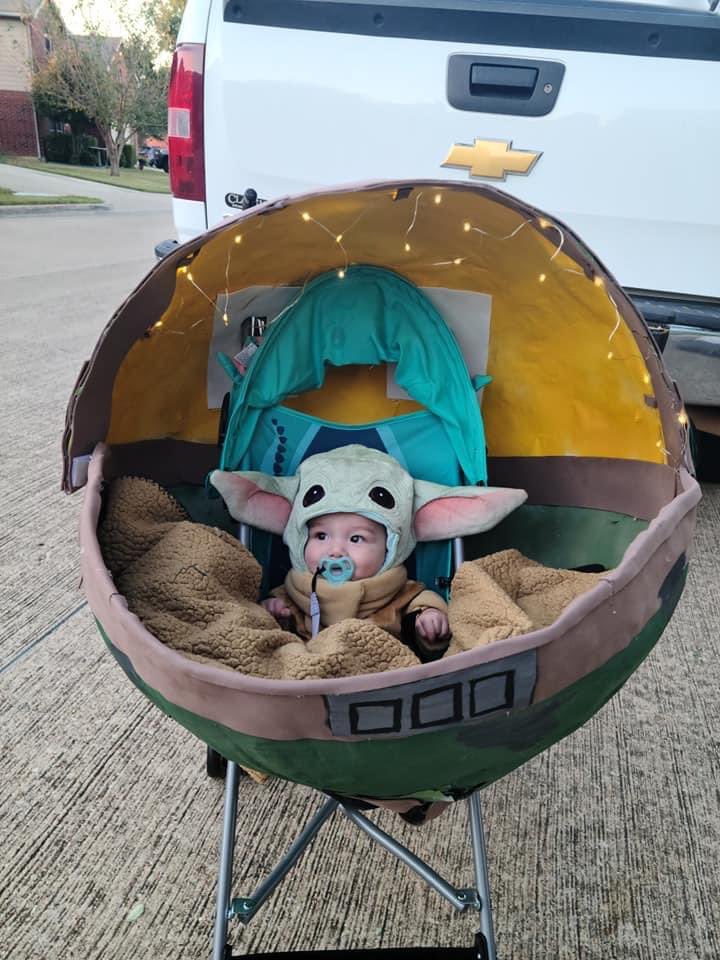 LexiiiHoanggg's tweet photo. Had to show off my little baby Grogu 🥰 https://t.co/8LieDyFPmQ