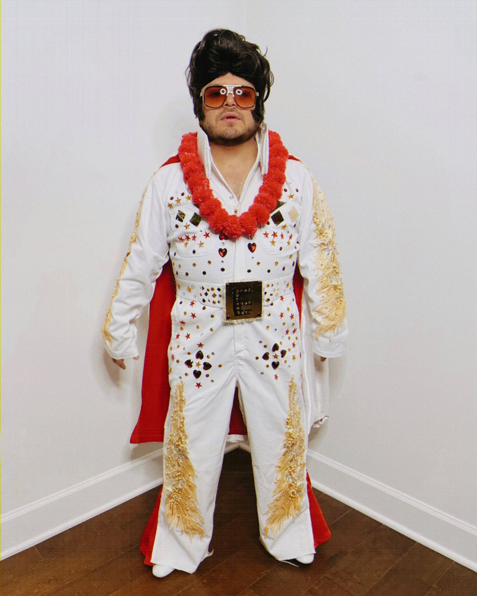 fdelcorral's tweet photo. For reference- this is my Halloween costume that I made this year lol. It's definitely not my best-- but not my worst? Lol https://t.co/8wxiILJPF5