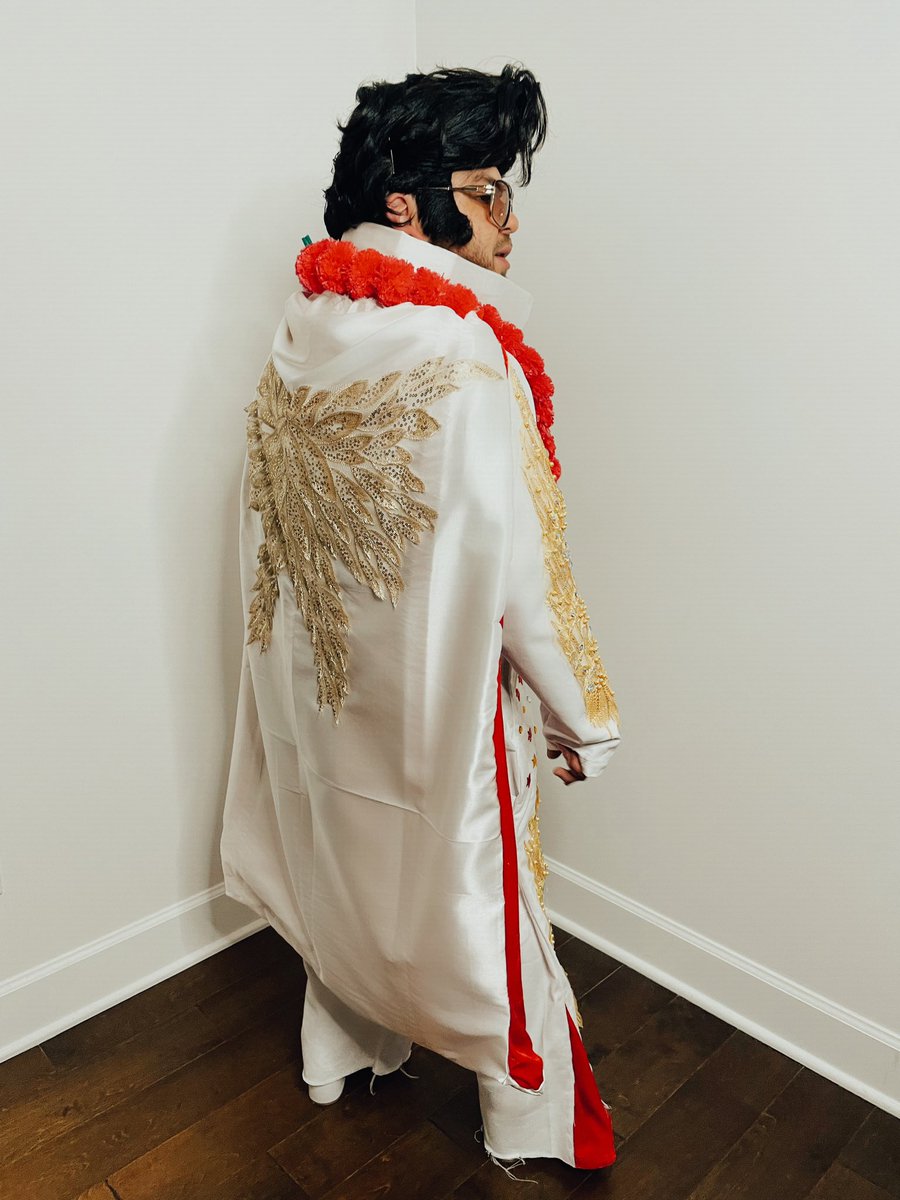 fdelcorral's tweet photo. For reference- this is my Halloween costume that I made this year lol. It's definitely not my best-- but not my worst? Lol https://t.co/8wxiILJPF5