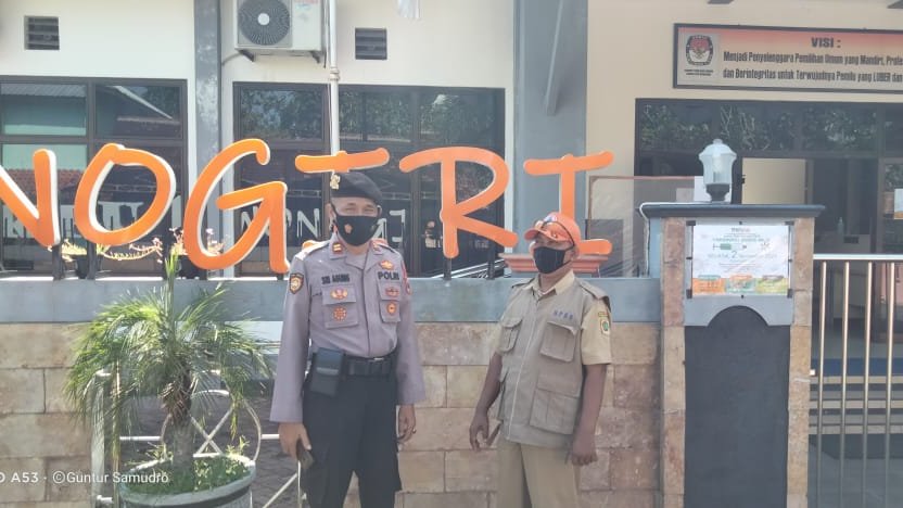 #Pemantauan Kegiatan Vaksinasi yang diselenggarakan oleh KPU Kab. Wonogiri. 
Selasa, 2 November 2021
- Kegiatan berjalan dengan aman dan kondusif.