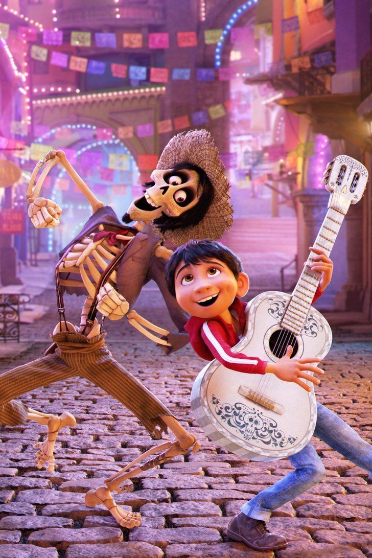 yoongillauren2's tweet photo. Buen momento para recordar que hace más de 1 año Namjoon agrego "Recuérdame" de la película de Coco a su playlist de "Youtube Music" era la versión en inglés, pero supongo que es porque vio la película o algo así. 🥺🇲🇽 https://t.co/2H7u0qaK8i