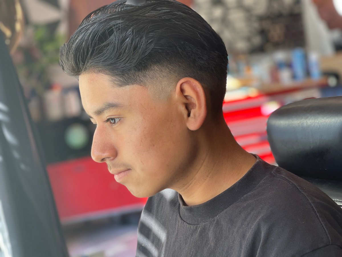 SlicksBarberShop805 tweet media
