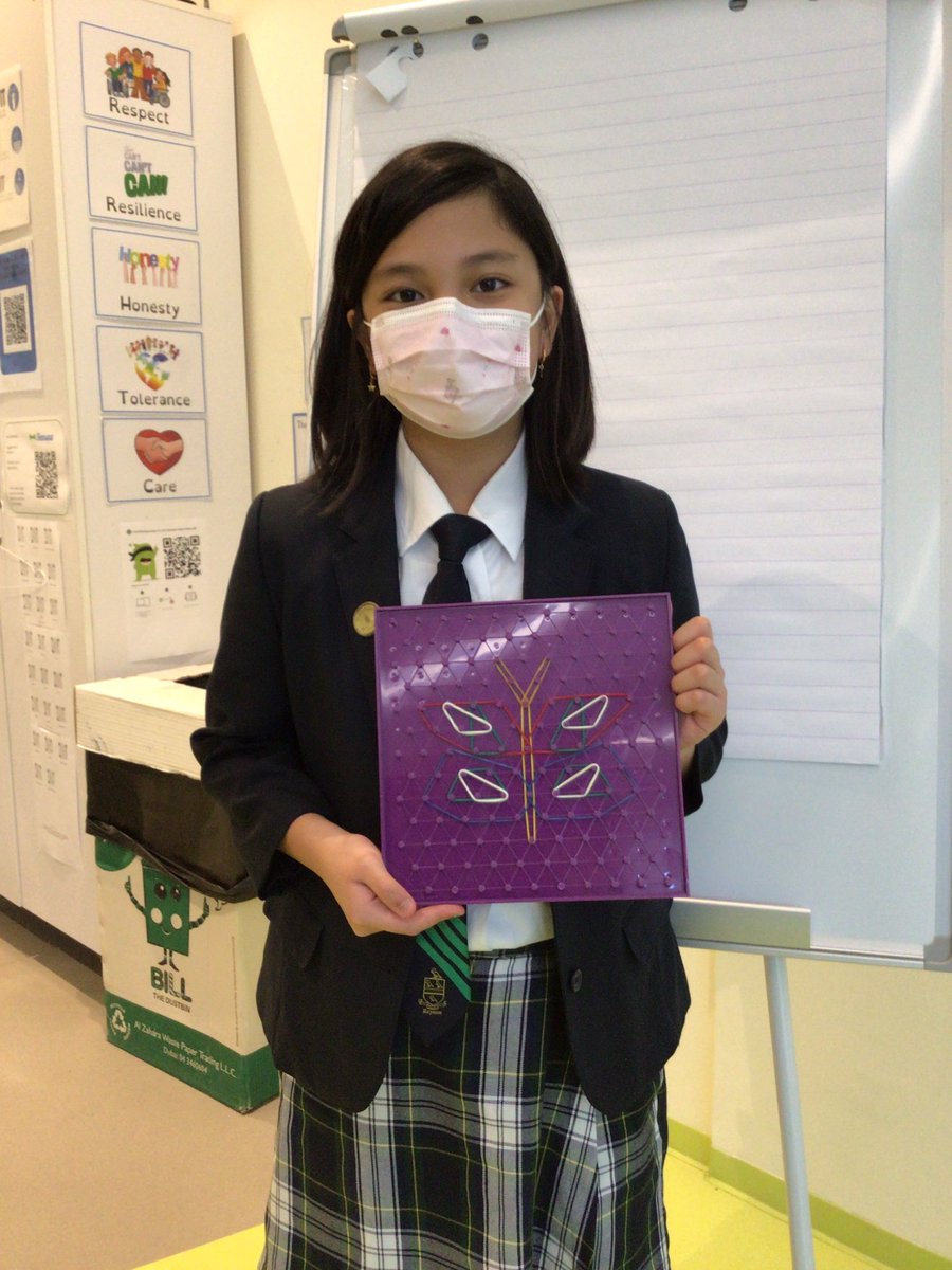 ReptonADMaths's tweet photo. Junior School ECA ‘Artful Maths’. Students used #Geoboards to create a range of designs: pictures, letters, symmetrical shapes - even parabolic curves which they learnt about last week! #primarymaths #geometry #ks2maths https://t.co/AJOnR4XQ2I