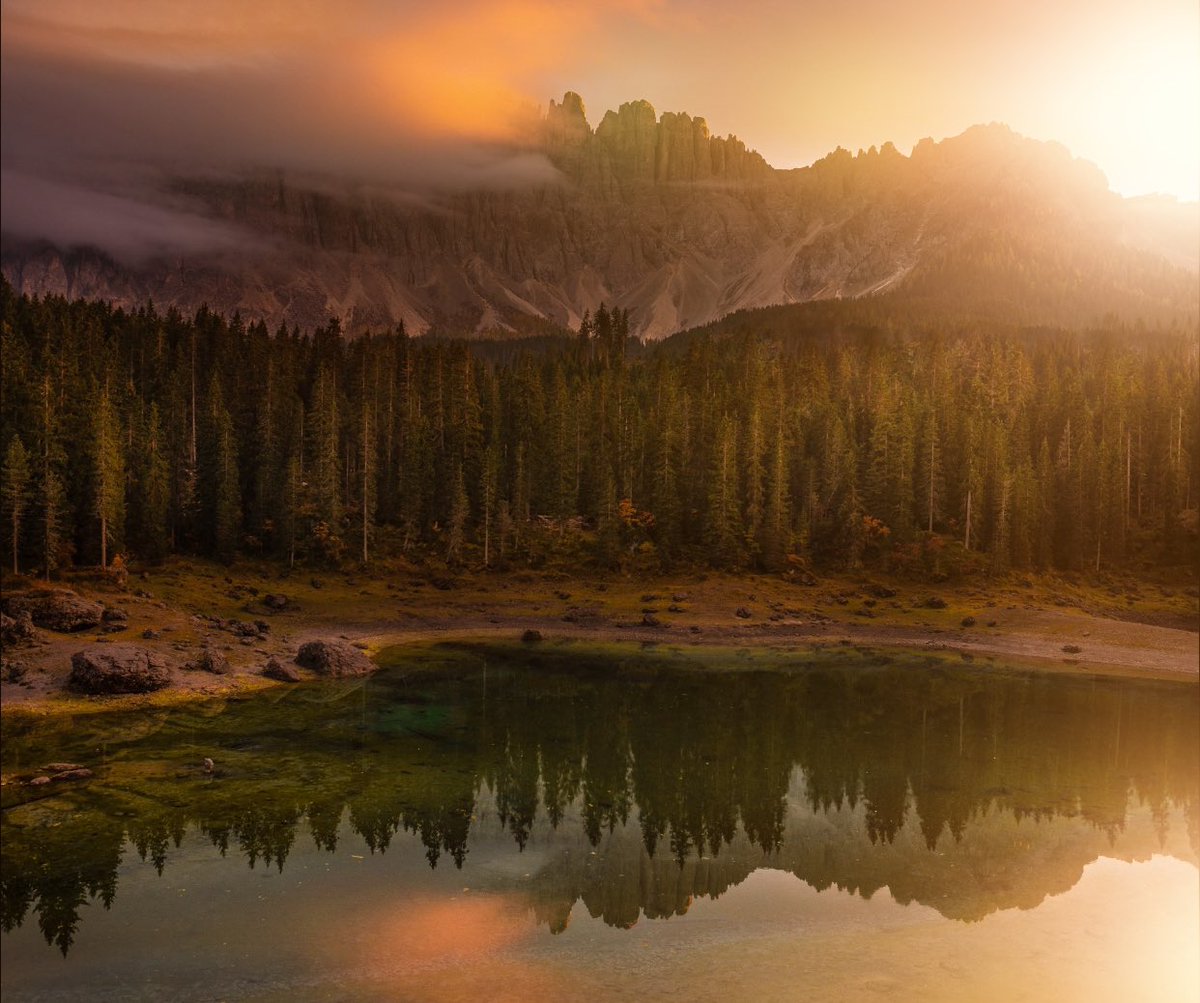 wildalps's tweet photo. gm lovely souls 🏔🐐🤍🔥

Authenticity goes a long way!
Stay true to yourself, to your own greatness, uniqueness &amp; artistic energy! Don’t let any DM, comment or other gestures insecure you. You &amp; your art are amazing &amp; your time will come!

in auction, „Dolomitian Dream“: https://t.co/WgbsIjKEDT