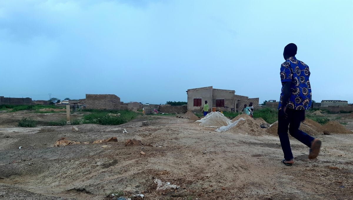 Au Burkina Faso, l'exode face à la menace terroriste. En six ans près d’un million et demi d'habitants de ce pays d'Afrique de l'Ouest ont quitté leurs villages, attaqués par des groupes armés. 

➡️ l.franceinter.fr/Prn