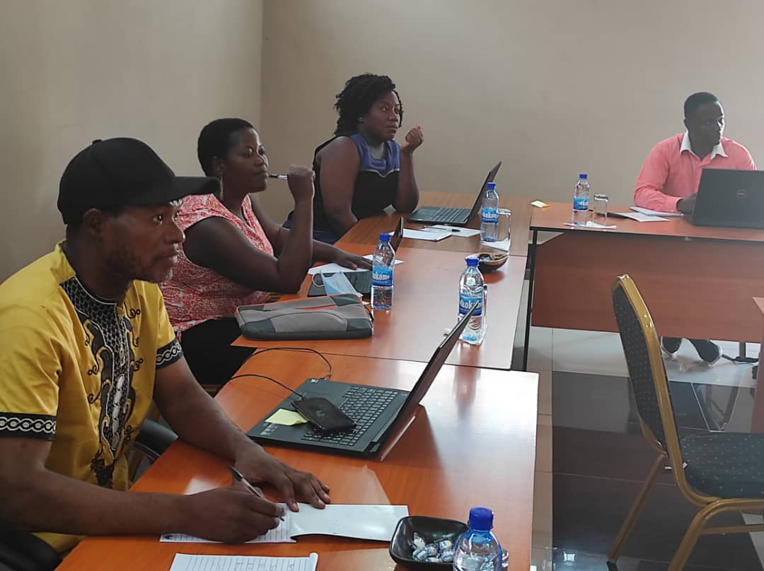 KUHeS_CEBHA's tweet photo. This week, we are continuing in our efforts to #buikdbackbetter and running a workshop for engaging decision makers with some of the presenters from our conference https://t.co/aJZpIsUWii