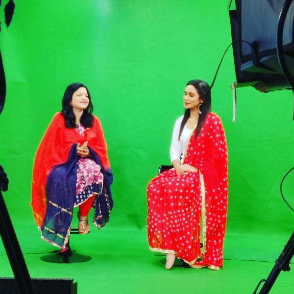AnchorKomal22's tweet photo. Just met with her... She is an IAS officer in Punjab Government... And also a beautiful singer
Mrs. Rakhi Gupta bhandari
#motivation https://t.co/JHBnYTyK9K
