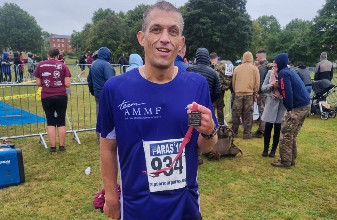 CharityAMMF's tweet photo. Great press coverage in this week’s Charity Today for recent #AMMF fundraiser, Laurence Oakley Ward, who completed the gruelling PARA’s10 challenge just 24 hours after finishing his last radiotherapy treatment. To read more, visit
https://t.co/OxnuZyp3nK
#cholangiocarcinoma https://t.co/6wCWvjWoA9