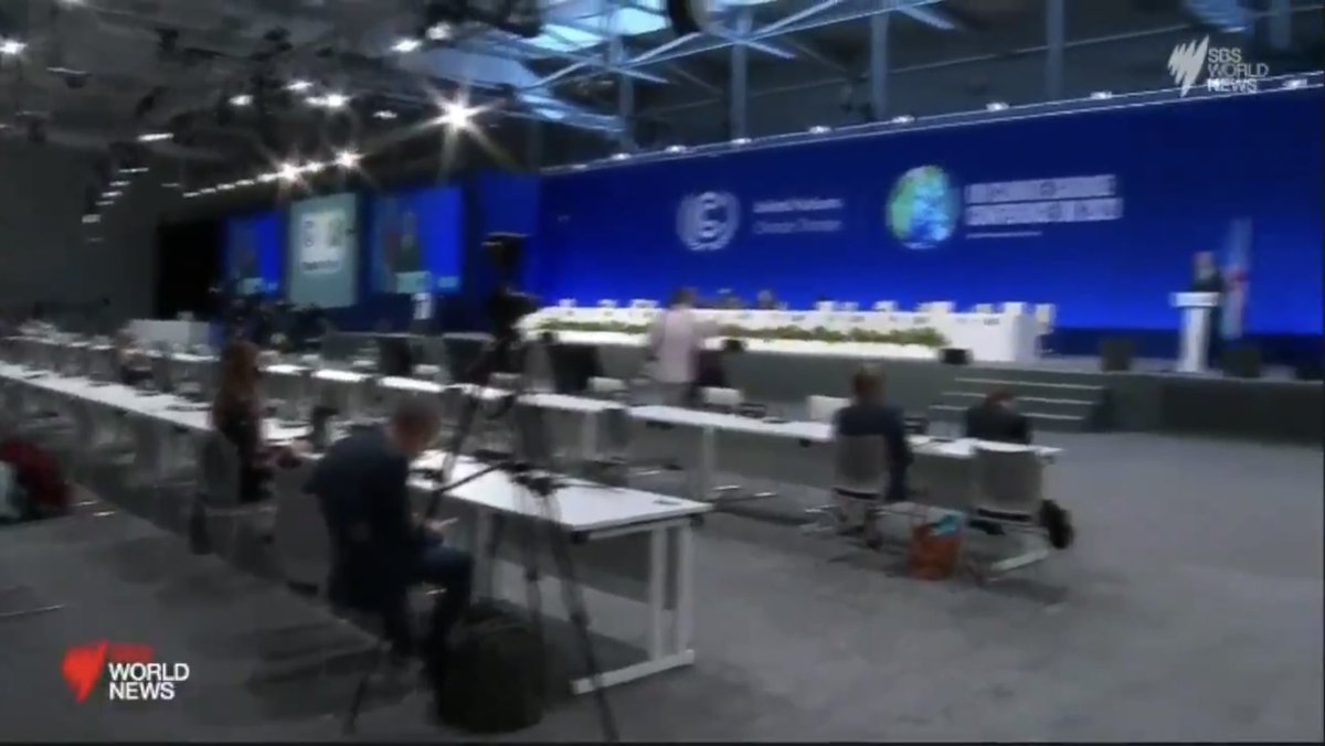 MFWitches's tweet photo. The left pic ⬇️ is of @EmmanuelMacron speaking at @COP26 today, &amp; the right pic ⬇️ is @ScottMorrisonMP’s speech at the same event, to a nearly empty room. 

This gelatinous fuckblistering dweeb has trashed AUS’s global standing beyond repair. It’d be hilarious if not so serious. https://t.co/KFuvgoakJ8