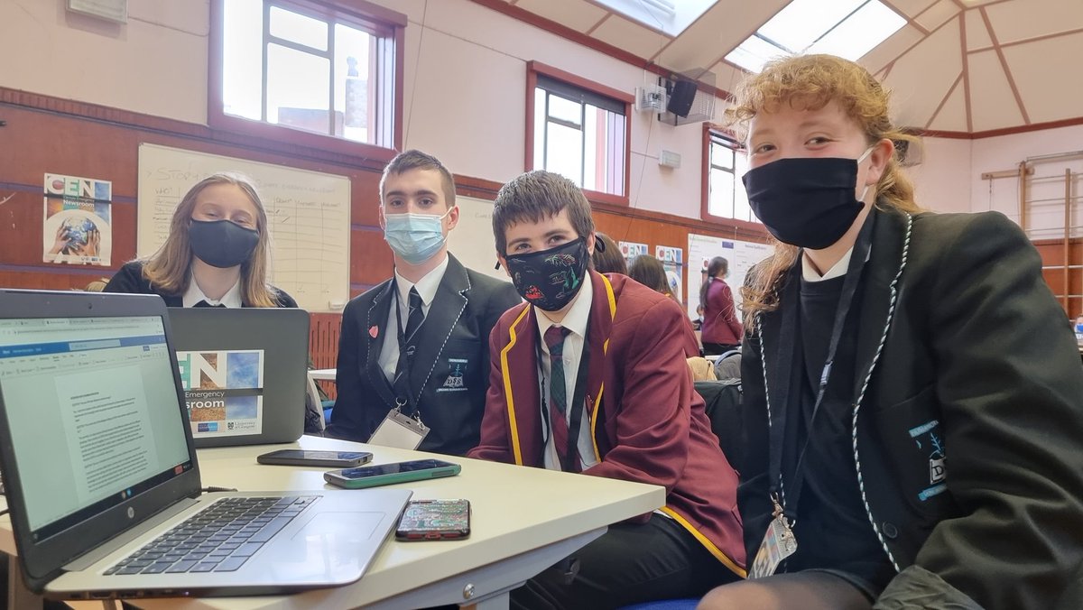 cen_climatenews's tweet photo. @DuncanrigScndry @StrathavenAcad pupils collaborating together on articles regarding #COP26 as part of the #cen. https://t.co/6A73ngwPys