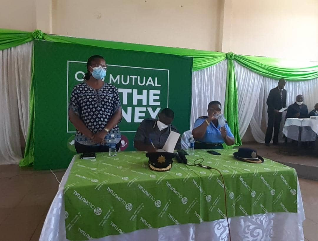 OldMutualZW's tweet photo. 'The #OnTheMoney program was created to teach money matters and financial literacy to Zimbabwean communities.' Gladys Bugalo-Senior Manager Client Services https://t.co/399csJijLn