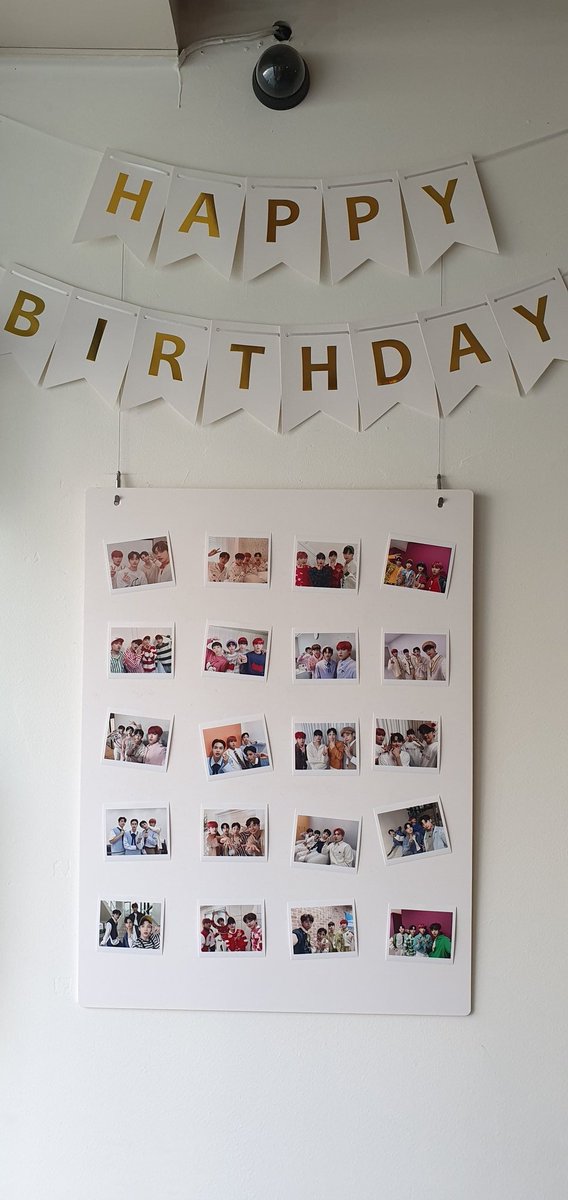 AvvioRearWindow's tweet photo. 4일간 #AB61X #박우진 님의 생일이벤트가 마무리되었어요

부모님께서 방문하셔서 자리도 빛내주셨네요!

이벤트 진행하신 @for_sparrow1102 님 고생많으셨어요! 

에티켓과 방역수칙 잘 지켜주신 팬분들께도 감사드립니다

#에이비식스 #PARKWOOJIN #생일축하 #컵홀더이벤트 #카페아비오 #cafeavvio https://t.co/atFyySW6Us