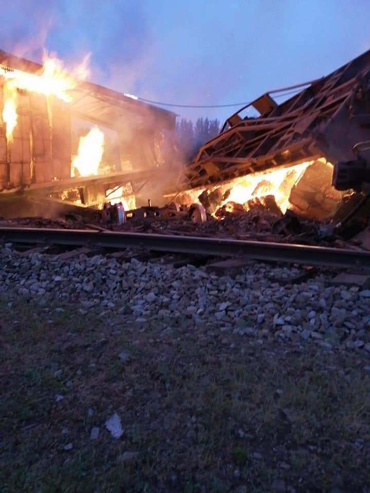 joseantoniokast's tweet image. Ni el estado de excepción frena el terrorismo. Siguen desafiando a un Estado incapaz de proteger el estado de derecho en Chile