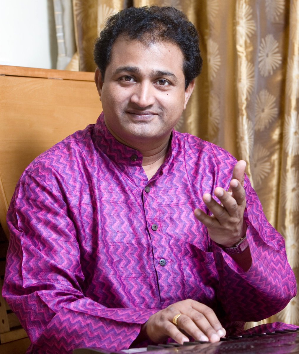 NCPAMumbai's tweet photo. #BackOnStage
#AjayJoglekar has been in a long association with internationally acclaimed Indian classical vocalist Pandit #AjoyChakrabarty.
Head over to the #NCPA to watch him accompany #UstadRashidKhan in a mellifluous concert.
 
Get ticket here: https://t.co/63mhWGgzVV https://t.co/cd9lZUGOqD