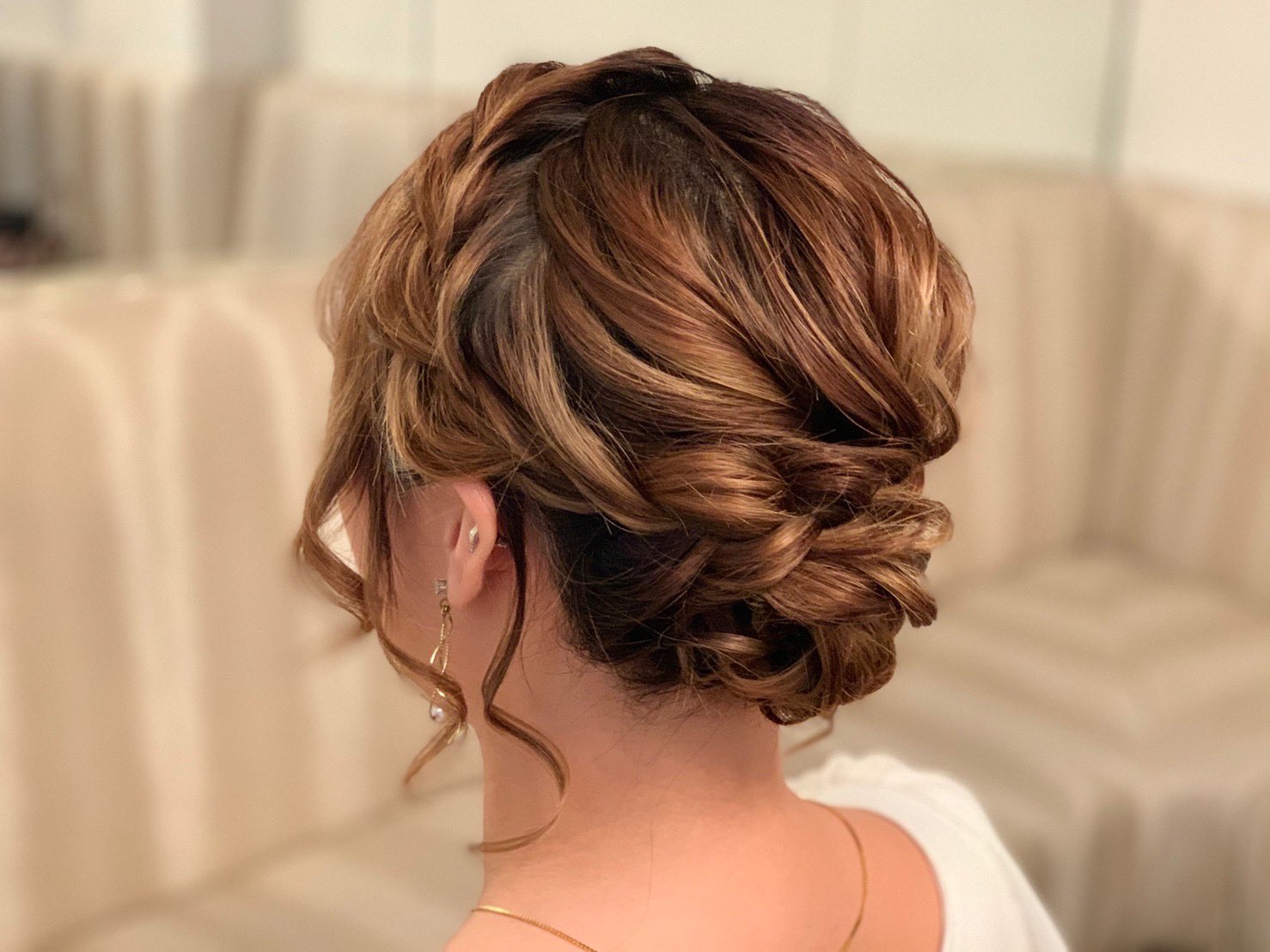 Total Beauty Salon Ravissy ﾗﾋﾞｯｼｰ ミディアムヘアのアップスタイル ヘアセット 1500 Ravissy 又はdmからご予約承っております 朝7時から営業 朝5時まで営業 千葉県初 マツエク ネイル 同時施術可能サロン 千葉駅 千葉中央 千葉市中央