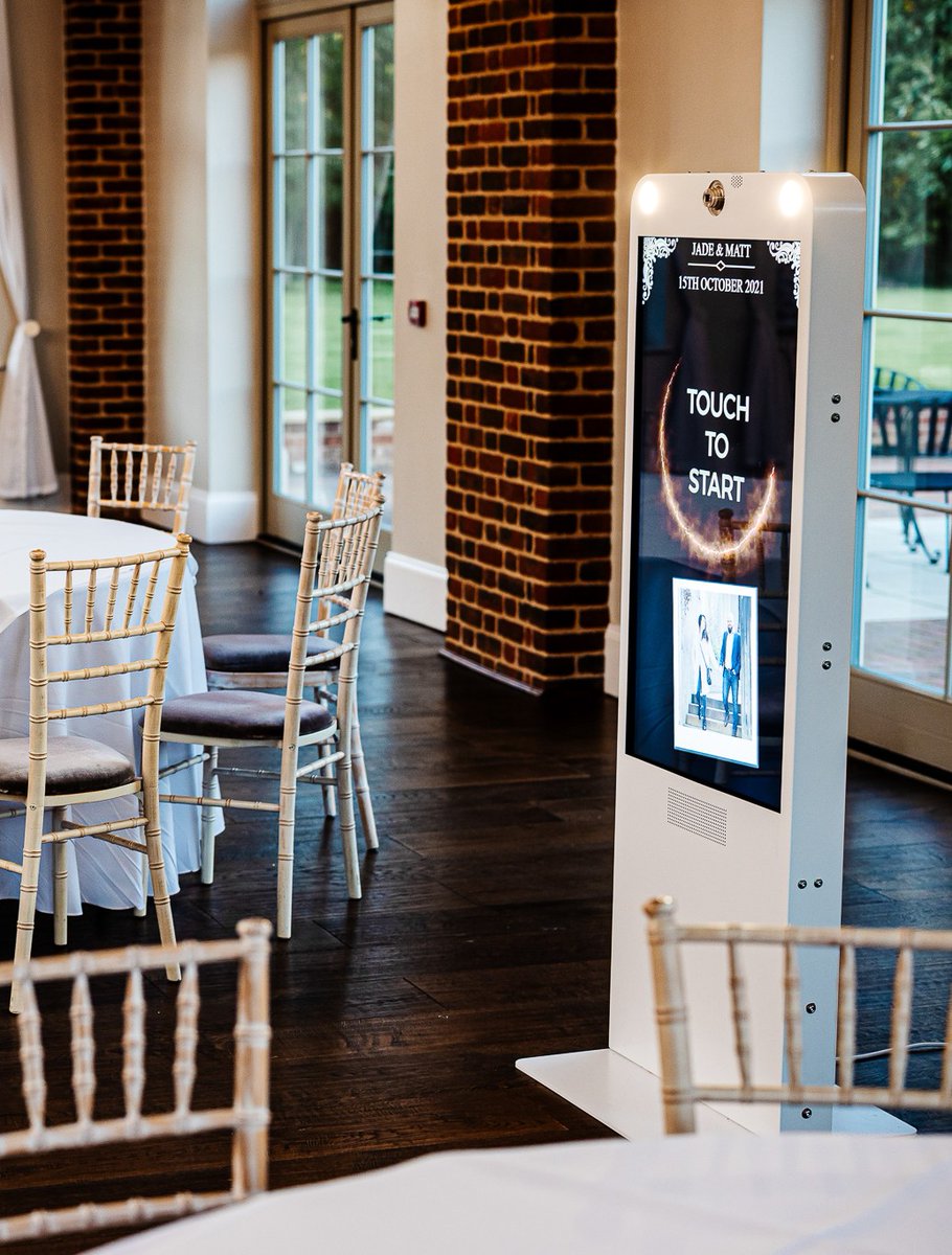 Compact ✅
Huge 42"Touch Screen ✅
Animated Visuals ✅
Videos - Photos ✅
Built for self service ✅

#nextgeneration
#NextGen