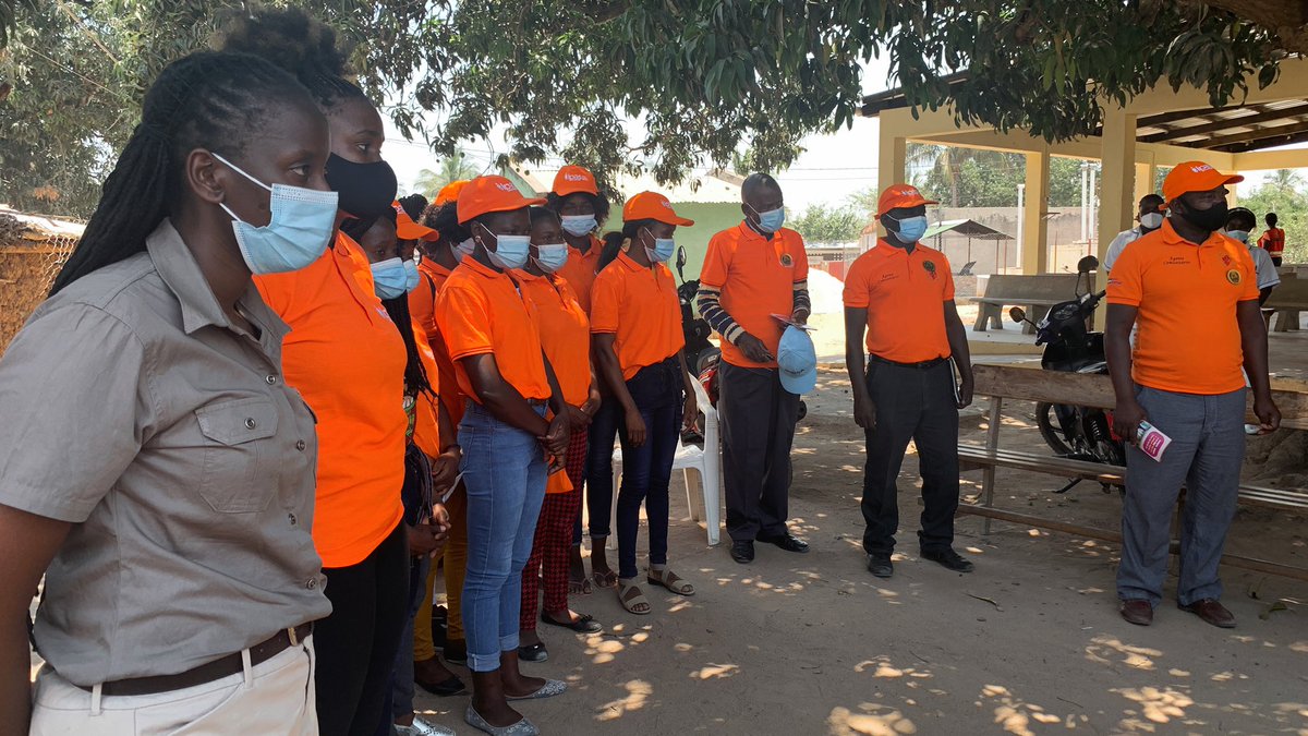 UNFPAMocambique's tweet photo. #HighLevelVisit: Next stop ➡️ SAAJ (Youth Friendly Space) a safe space where #SRH services are provided to girls and boys. 🏥
🗣Safe abortion is also a social emergency. No stigma and no deaths‼️
- Stated the @IpasOrg mentors during the visit https://t.co/LfHtC5tuoR
