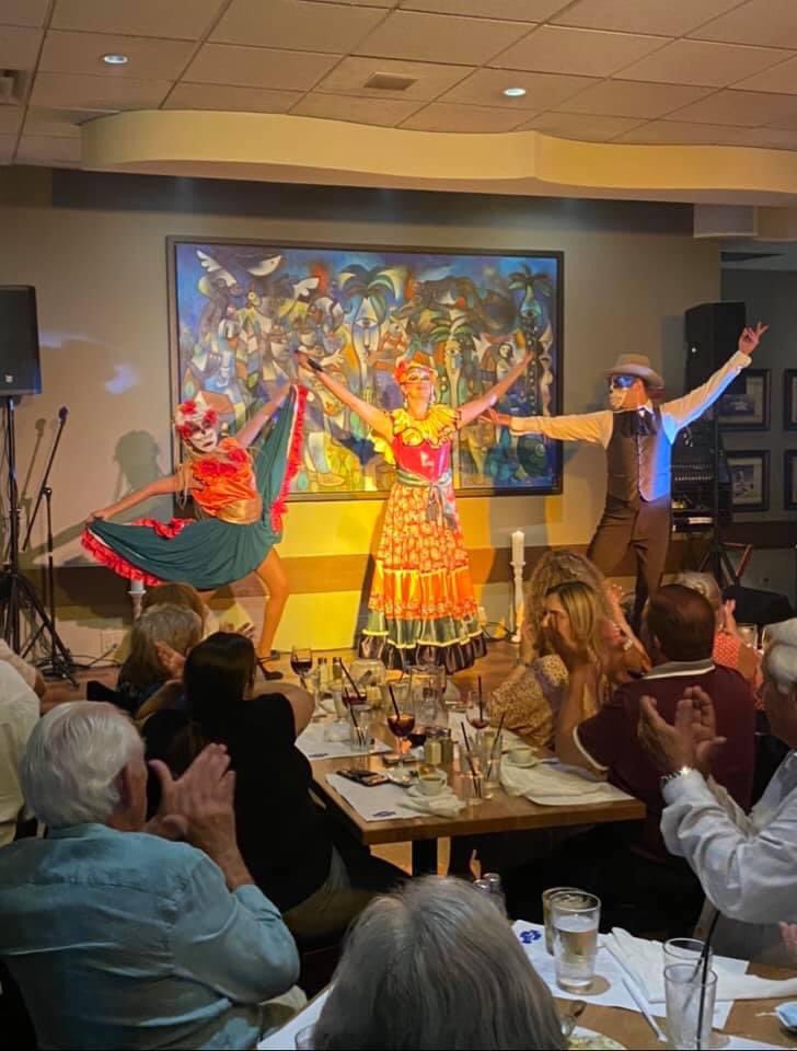 Maylucita's tweet photo. 🌐https://t.co/LTPbBcYf22
#maylu #mayluhernandez #caroentertainment #miamilive #miamidinner #miamiparty #culturacubana #miamishows #miamievent #show #music #miamimusic #cubanosporelmundo #casacuba #flamenco #latinshow #halloween #hellowenparty #helloween2021 https://t.co/fEi57WO7wa