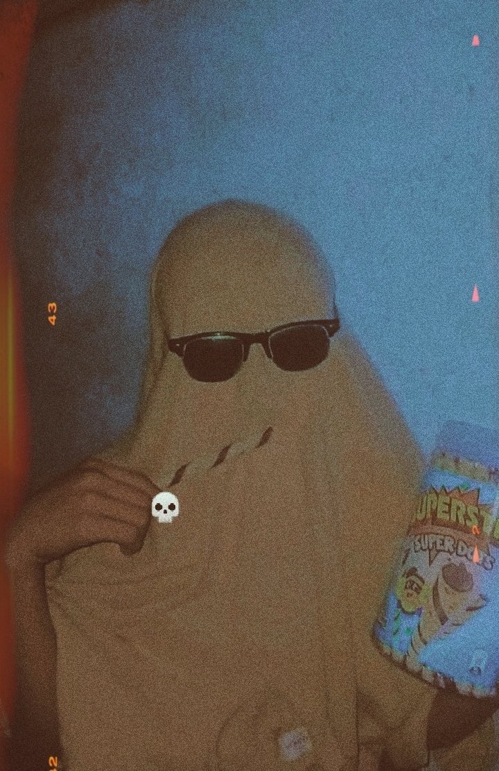urqtgf_'s tweet photo. hi..👻🎃 https://t.co/uSOOnrBQxy