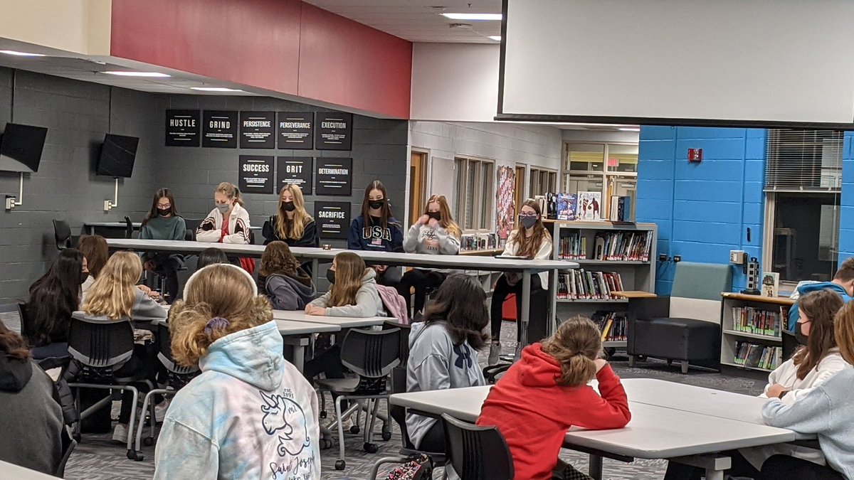 Our officers do a fantastic job leading our whole group meetings!! @mmurlasits303 #njhs #sd113a #oqfamily