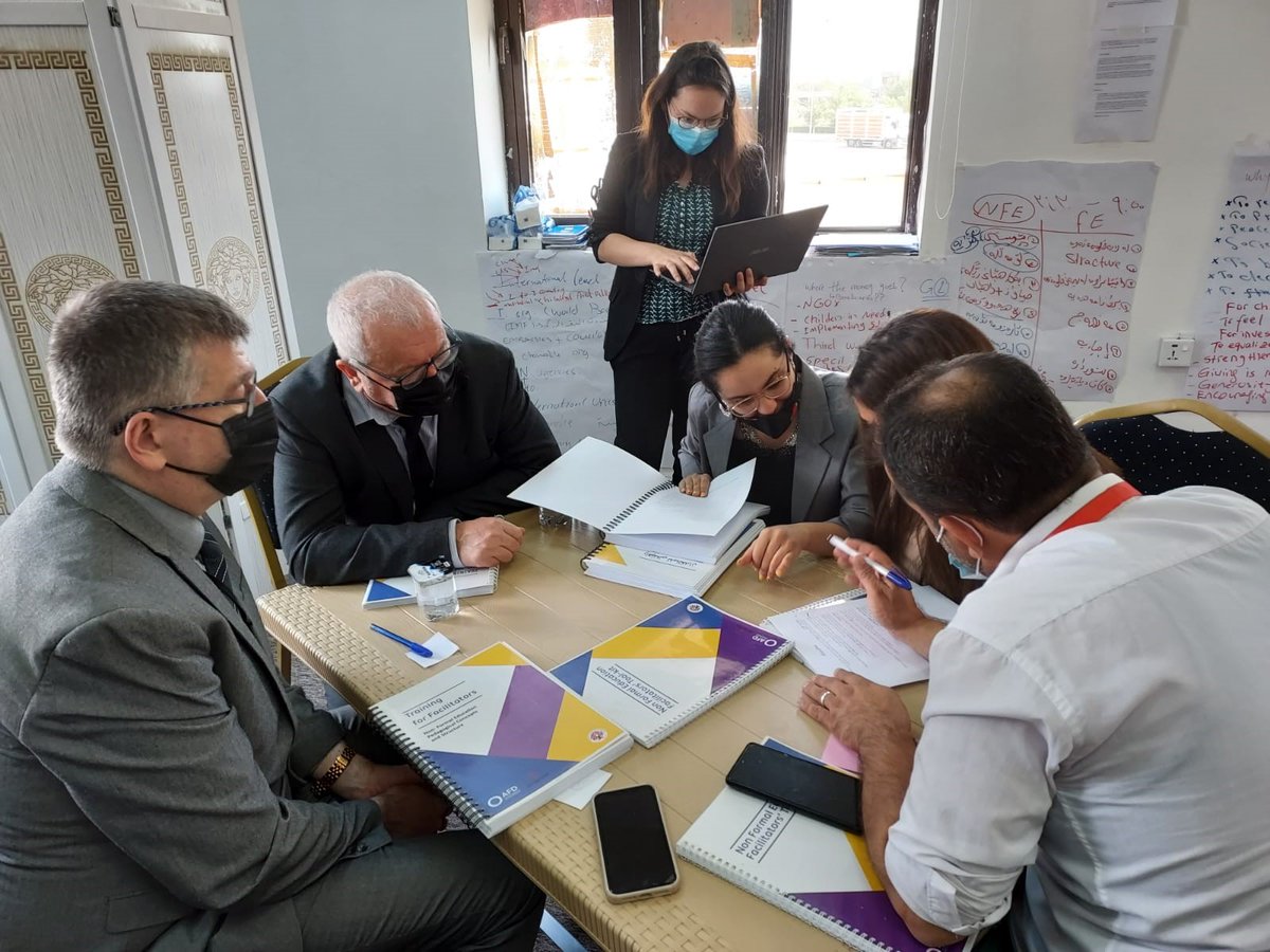 LeoLagrange's tweet photo. [#International]
📣 Inauguration du centre de formation pour le développement des activités d'#éducpop et non formelle au #Kurdistan irakien à Erbil. 
▶ Le centre est mis à disposition par le Ministère de l'éducation. 
🤲 Un grand merci aux participant.e.s ! https://t.co/Ou3LS3OxP6
