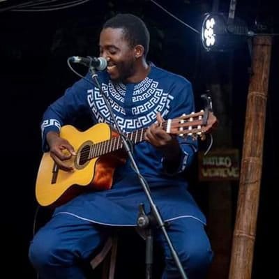 Dorphan_age's tweet photo. For those who follow my work you know that my relationship with @MaembeVitali goes many years now so you understand why this is disturbing news. Just a few minutes back I received this message from a friend of ours that Maembe has been arrested in Bagamoyo.
#ReleaseVitaliMaembe https://t.co/VBPYO3xHOV