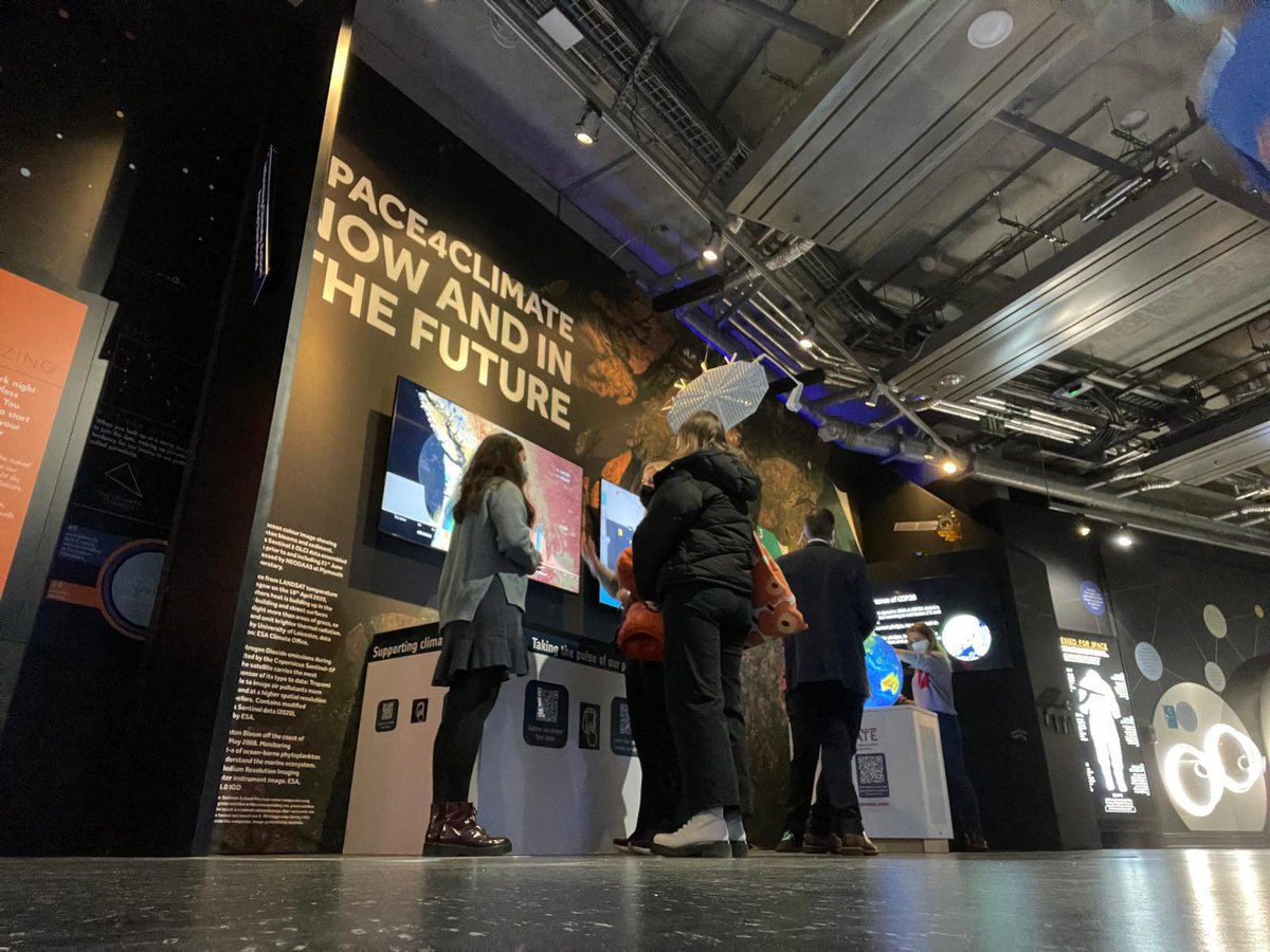 ESA_EO's tweet photo. ‘Morning from #COP26! 
Our @esa stand is already up and running🛰🌎

We also have some good company as you can see… hello cardboard @astro_timpeake and @AstroSamantha 😆👩‍🚀👩‍🚀 https://t.co/uS1US9V4Xf