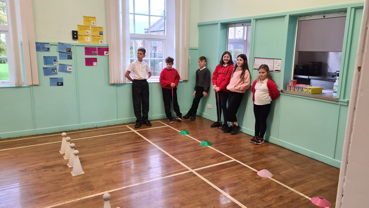 NewbiggingPS's tweet photo. Our after school clubs started back this week. Thanks to Stewart from @carnoustiegolf and Mr McLaren from @ActiveSchAngus for coming to run the club. It was great to see our school hall being used! https://t.co/eeLylpGITb