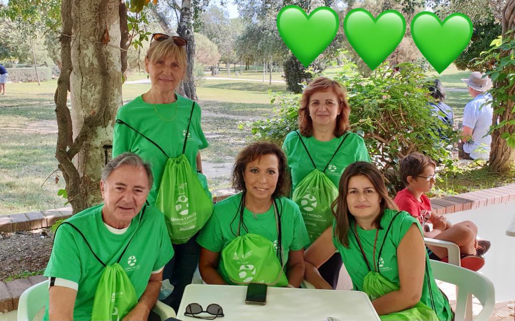 ConArtritis's tweet photo. Muchas gracias por participar en las actividades, por implicaros en cada acción, por disfrutar a pesar de que el dolor, la rigidez y la fatiga no nos lo pongan fácil.
Para nosotros es un honor representar a nuestro colectivo y poder hacer campañas de esta magnitud
#OctAR21⬇️ https://t.co/uCfRl9p6wk
