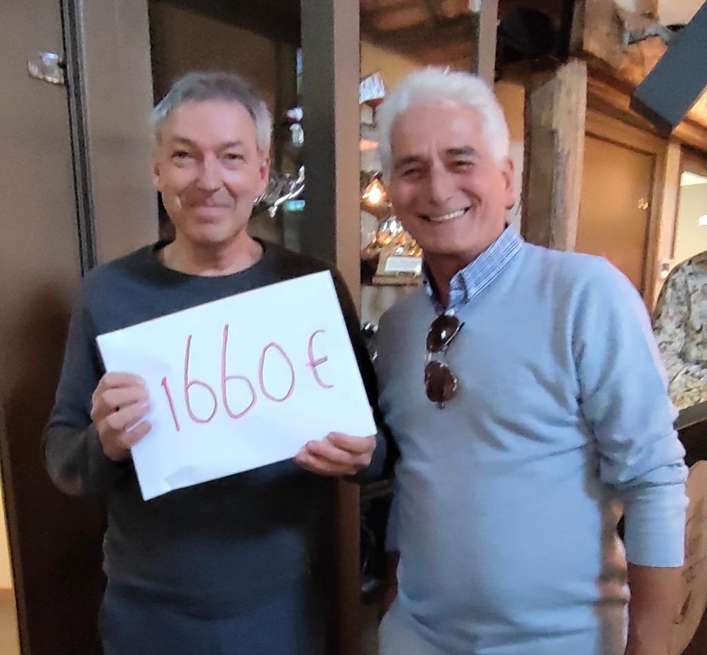 De goede doelen dag van Golfclub midden Brabant had dit jaar stichting De negende van… als doel. Voorzitter <a href="/robbesom_arthur/">Arthur Robbesom</a> mocht een waardecheque van € 1660,- in ontvangst nemen. Wat een mooie bijdrage aan onderzoek naar #Dfna9 ! 🙏🏻🙏🏻