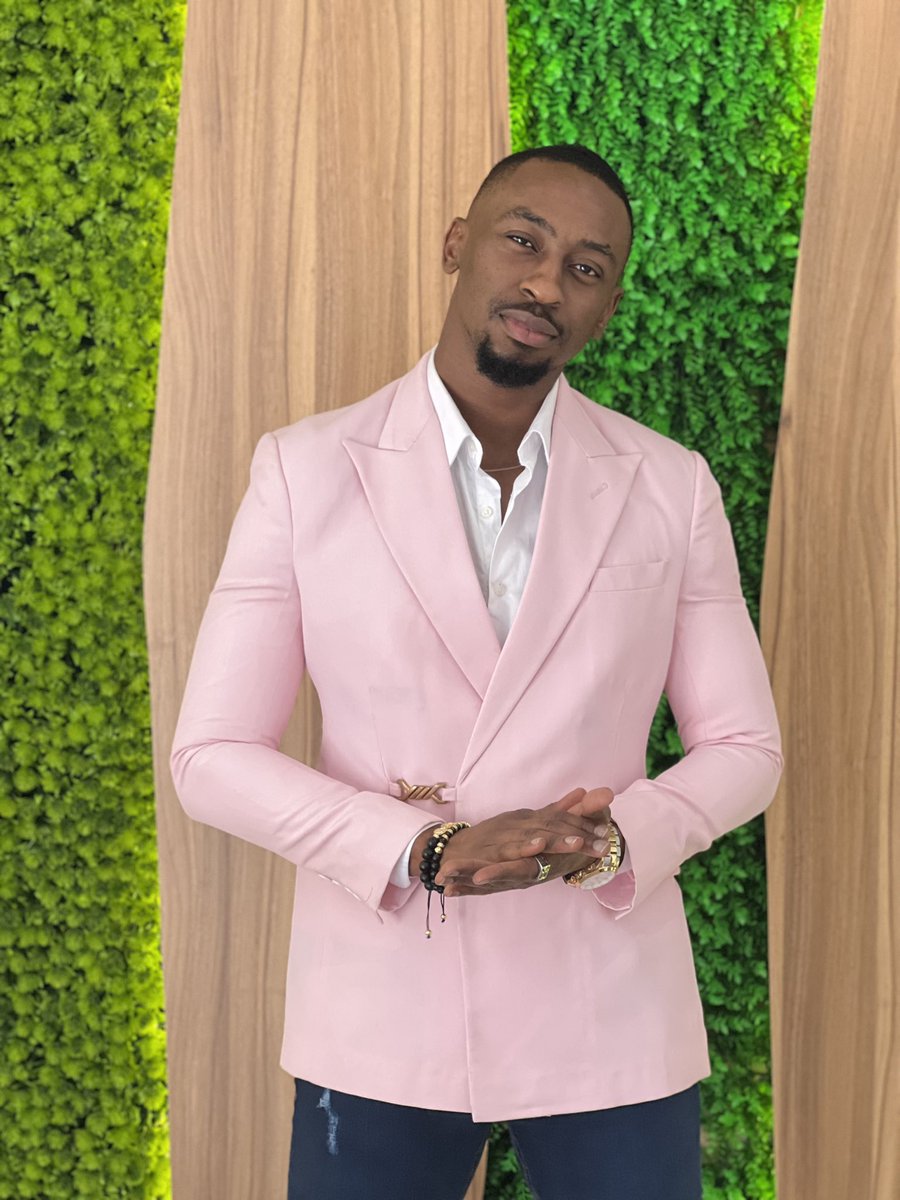 SagaDeolu's tweet image. Na Private Jet wey I no fit afford I wan Dey fly now