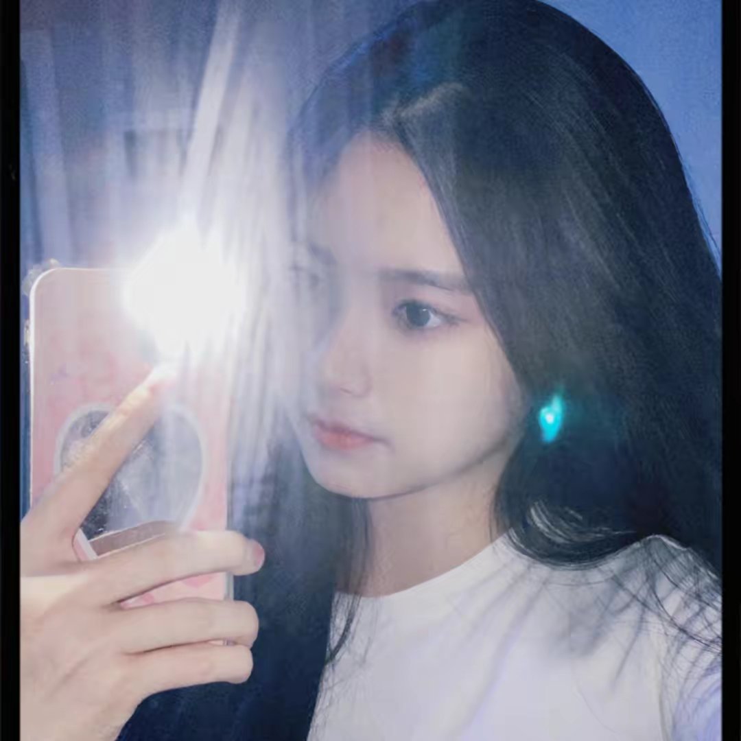 hourlyxingqiao_'s tweet photo. some c-antis said that huang xingqiao is only pretty in 45° side face and here she is changing her pfp and added the "45° forever" and "45°版" in her weibo and douyin bio. 😂😌

savage queen 🔥

#ファンシンチャオ #huangxingqiao
#黄星侨 #황씽치아오
#걸스플래닛999 #girlsplanet999 https://t.co/MjJX5ZlN0Y