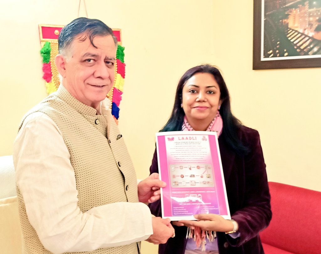 SnigdhaaRitesh's tweet photo. Honoured &amp; humbled to receive appreciation for my Women Safety Solution designed for Women Helplines from Cabinet Minister Shri @Satishmahanaup Ji.
Looking forward to @UPGovt's support &amp; to be a part of #MissionShakti initiative by the Hon'ble CM @myogiadityanath Ji. #WomenSafety https://t.co/UtB3oHtIm0