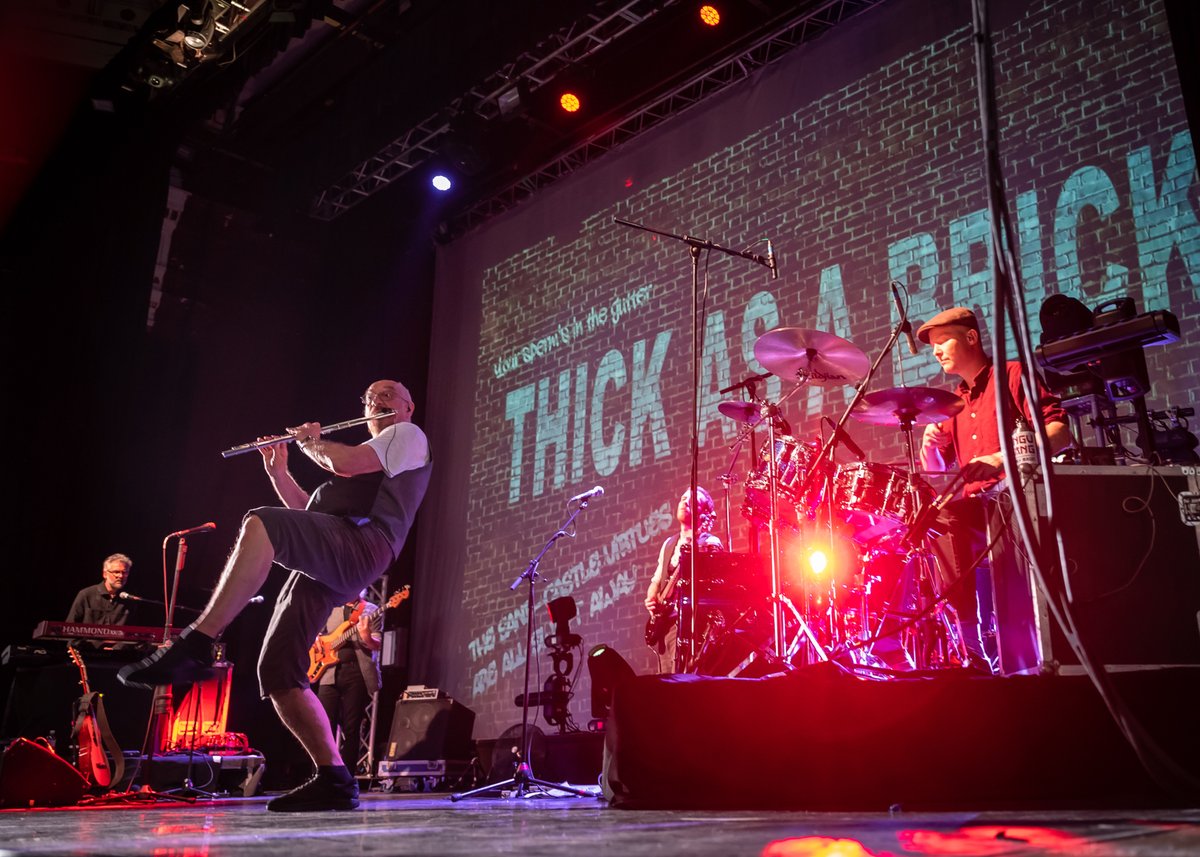 HarrisonPhair's tweet photo. Thick as a Brick
#JethroTull
#progyearstour
#kinggeorgeshall
🎸🎤🎶
@jethrotull
#DavidGoodier
@bristoldrummer
#josephgparrishjames
#JohnOHara
#tour #rock #music #prog #gig #concert #rockband #band #musician #stage #flute #iananderson #thickasabrick
#nikon #z6ii #nikkor 24-70f2.8 https://t.co/9zNELT3Kin